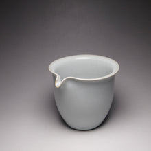 Load image into Gallery viewer, Ruyao Fair Cup 汝窑公杯 265ml
