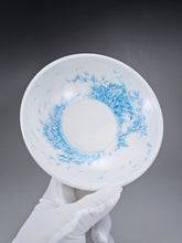 Load image into Gallery viewer, Youshengcai Jingdezhen Porcelain Tea Boat 般书人卷边盘 280ml
