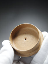 Load image into Gallery viewer, Fully Handmade Huangjin Duan Shipiao with Carving by Gu Shuyun 全手工顾淑云黄金段景舟石瓢 280ml
