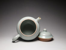 Load image into Gallery viewer, Ruyao Tall Teapot and Teacups Tea Set 汝窑一壶两杯套装
