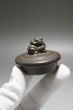 Load image into Gallery viewer, 300ml Tall Hexagon Pixiu Nixing Teapot by Huang Fu Sheng 黄富盛貔貅坭兴壶
