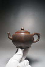 Load image into Gallery viewer, 300ml Tall Hexagon Nixing Teapot by Huang Fu Sheng 黄富盛六方宫灯坭兴壶
