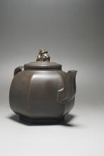Load image into Gallery viewer, 300ml Tall Hexagon Pixiu Nixing Teapot by Huang Fu Sheng 黄富盛貔貅坭兴壶
