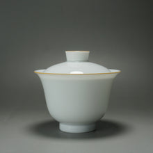 Load image into Gallery viewer, 160ml Big Flower Tianbai Jingdezhen Porcelain Gaiwan (no saucer) 大花神盖碗无碟
