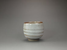 Load image into Gallery viewer, Shino Glazed Stoneware Teacup no.4 手工陶艺志野杯 105ml
