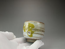 Load image into Gallery viewer, Shino Glazed Stoneware Teacup no.4 手工陶艺志野杯 105ml
