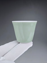 Load image into Gallery viewer, Rainbow Jingdezhen Porcelain Teacup Set of 4 颜色釉清泉杯组
