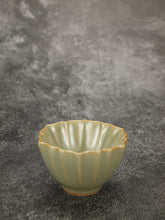 Load image into Gallery viewer, 50ml Jade Series Ruyao Lotus Teacup 汝窑青玉釉荷瓣杯
