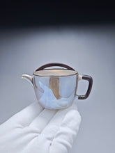 Load image into Gallery viewer, 999 Pure Silver Handmade Hanwa Teapot 全手工纯银999汉瓦壶 125ml
