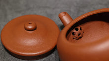 Load image into Gallery viewer, Zhuni Dahongpao Mingshi Xiaopin Yixing Teapot 朱泥大红袍明式小品 130ml
