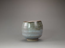 Load image into Gallery viewer, Shino Glazed Stoneware Teacup no.5 手工陶艺志野杯 125ml
