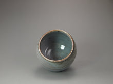 Load image into Gallery viewer, Shino Glazed Stoneware Teacup no.5 手工陶艺志野杯 125ml
