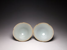 Load image into Gallery viewer, Pair of Matching 60ml Douli Ruyao Teacups 汝窑天青对杯
