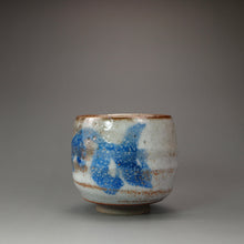 Load image into Gallery viewer, Shino Glazed Stoneware Teacup no.6 手工陶艺志野杯 135ml
