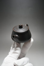 Load image into Gallery viewer, 70ml Shipiao Dark Nixing Teapot by Li Wenxin 李文新小石瓢 (深）
