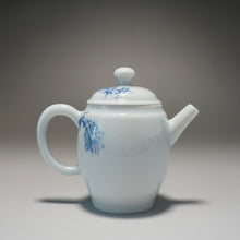 Load image into Gallery viewer, Qinghua Little Bird Jingdezhen Porcelain Teapot 青花写意小高仕壶 70ml
