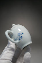 Load image into Gallery viewer, Qinghua Bird on Branch Jingdezhen Porcelain Teapot 青花写意小高仕壶 70ml
