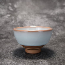 Load image into Gallery viewer, 80ml Ltd. Ed. Ruyao FangHua Master&#39;s Teacup 汝窑芳华主人杯
