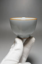 Load image into Gallery viewer, 80ml Moon White Ruyao Shangshan Teacup 月白汝窑上善杯
