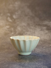 Load image into Gallery viewer, 80ml Renaissance Series Ruyao Six Lobe Teacup 汝窑复古釉十六瓣杯
