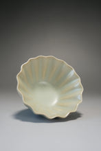 Load image into Gallery viewer, 80ml Renaissance Series Ruyao Six Lobe Teacup 汝窑复古釉十六瓣杯
