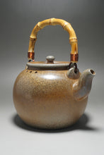 Load image into Gallery viewer, Wood Fired Baiyuduan Yixing Clay Round Kettle 白玉段柴烧烧水壶 820ml
