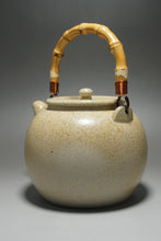 Load image into Gallery viewer, Wood Fired Baiyuduan Yixing Clay Kettle Light 白玉段柴烧烧水壶 （浅）820ml
