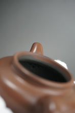 Load image into Gallery viewer, 85ml Little Fanggu Nixing Teapot by Li Wenxin 李文新坭兴小仿古
