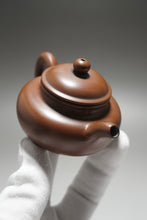 Load image into Gallery viewer, 85ml Little Fanggu Nixing Teapot by Li Wenxin 李文新坭兴扁仿古
