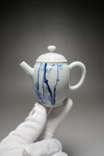 Load image into Gallery viewer, Qinghua Plum Blossoms Jingdezhen Fine Porcelain Teapot by Master KuangShi 青花匡石手绘高士壶-梅花 85ml
