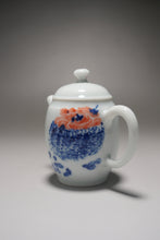 Load image into Gallery viewer, Qinghua Persimmon Jingdezhen Fine Porcelain Teapot by Master KuangShi 青花匡石手绘高士壶-柿子 85ml
