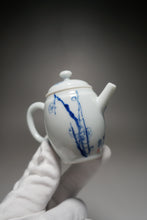 Load image into Gallery viewer, Qinghua Plum Blossoms Jingdezhen Fine Porcelain Teapot by Master KuangShi 青花匡石手绘高士壶-梅花 85ml
