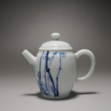 Load image into Gallery viewer, Qinghua Plum Blossoms Jingdezhen Fine Porcelain Teapot by Master KuangShi 青花匡石手绘高士壶-梅花 85ml
