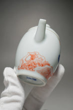 Load image into Gallery viewer, Qinghua Bird Jingdezhen Fine Porcelain Teapot by Master KuangShi 青花匡石手绘高士壶-乌鸦奇石 85ml
