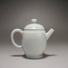 Load image into Gallery viewer, Qinghua Bird Jingdezhen Fine Porcelain Teapot by Master KuangShi 青花匡石手绘高士壶-乌鸦奇石 85ml

