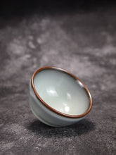 Load image into Gallery viewer, 85ml Zen Series Ruyao Shukou Teacup 汝窑束口悟道杯
