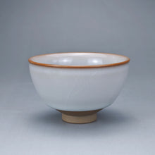 Load image into Gallery viewer, 85ml Ltd. Ed. Ruyao FangHua Sukou Teacup 芳华汝窑束口杯
