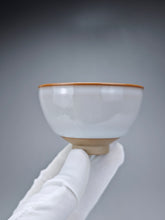 Load image into Gallery viewer, 85ml Ltd. Ed. Ruyao FangHua Sukou Teacup 芳华汝窑束口杯
