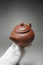 Load image into Gallery viewer, Small Red Dicaoqing Shuiping Yixing Teapot 红底槽青小水平壶 90ml
