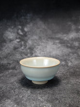 Load image into Gallery viewer, 90ml Ltd. Ed. Ruyao FangHua Champion Teacup 芳华汝窑冠军杯
