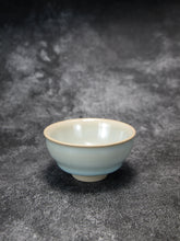 Load image into Gallery viewer, 90ml Ltd. Ed. Ruyao FangHua Champion Teacup 芳华汝窑冠军杯
