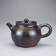 Load image into Gallery viewer, Wood Fired Elegant Nixing Teapot by Li Wenxin 李文新柴烧扁壶 90ml
