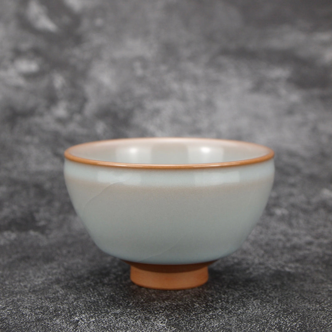 90ml Ltd. Ed. Ruyao FangHua Shukou Teacup 芳华汝窑束口杯