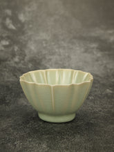 Load image into Gallery viewer, 90ml Renaissance Series Ruyao Lotus Teacup 汝窑复古釉荷瓣杯
