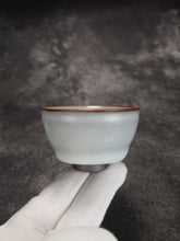 Load image into Gallery viewer, 90ml Zen Series Ruyao Shukou Teacup 汝窑束口悟道杯
