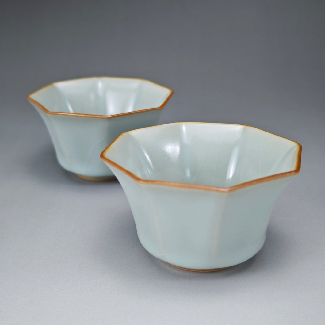 Pair of Matching 90ml Octagon Azure Ruyao Teacups 天青汝窑八角对杯