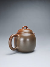 Load image into Gallery viewer, 100ml Egg Nixing Teapot with Yaobian by Li Wenxin 李文新泥兴阴阳蛋壶
