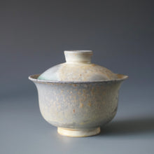 Load image into Gallery viewer, Wood Fired Jingdezhen Stoneware Gaiwan 柴烧盖碗 135ml
