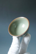 Load image into Gallery viewer, 60ml Shan Kilns Dripping Fenqing Ruyao Teacup 善窑汝窑粉青流釉杯
