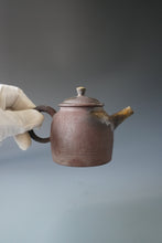 Load image into Gallery viewer, Wood Fired Jingdezhen Stoneware Teapot 柴烧茶壶 175ml
